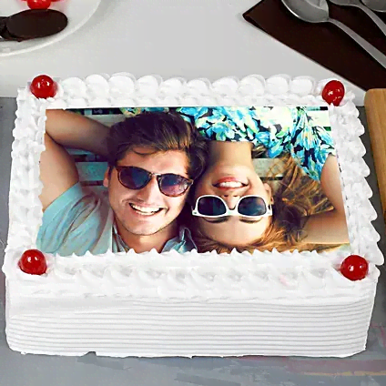 Square Shape Vanilla Photo Cake