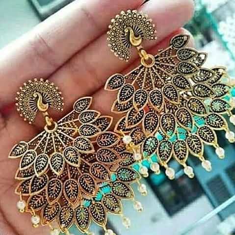 Buy Gold Earrings Online in India | Latest Designs at Best Price | New  Shriniwas Jewellers | by Newshriniwas Jewellers | Medium